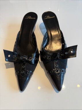 Delman Black Pointed-Toe Slip-On Kitten heel Mules with Eyelet Bow Detail Size 8